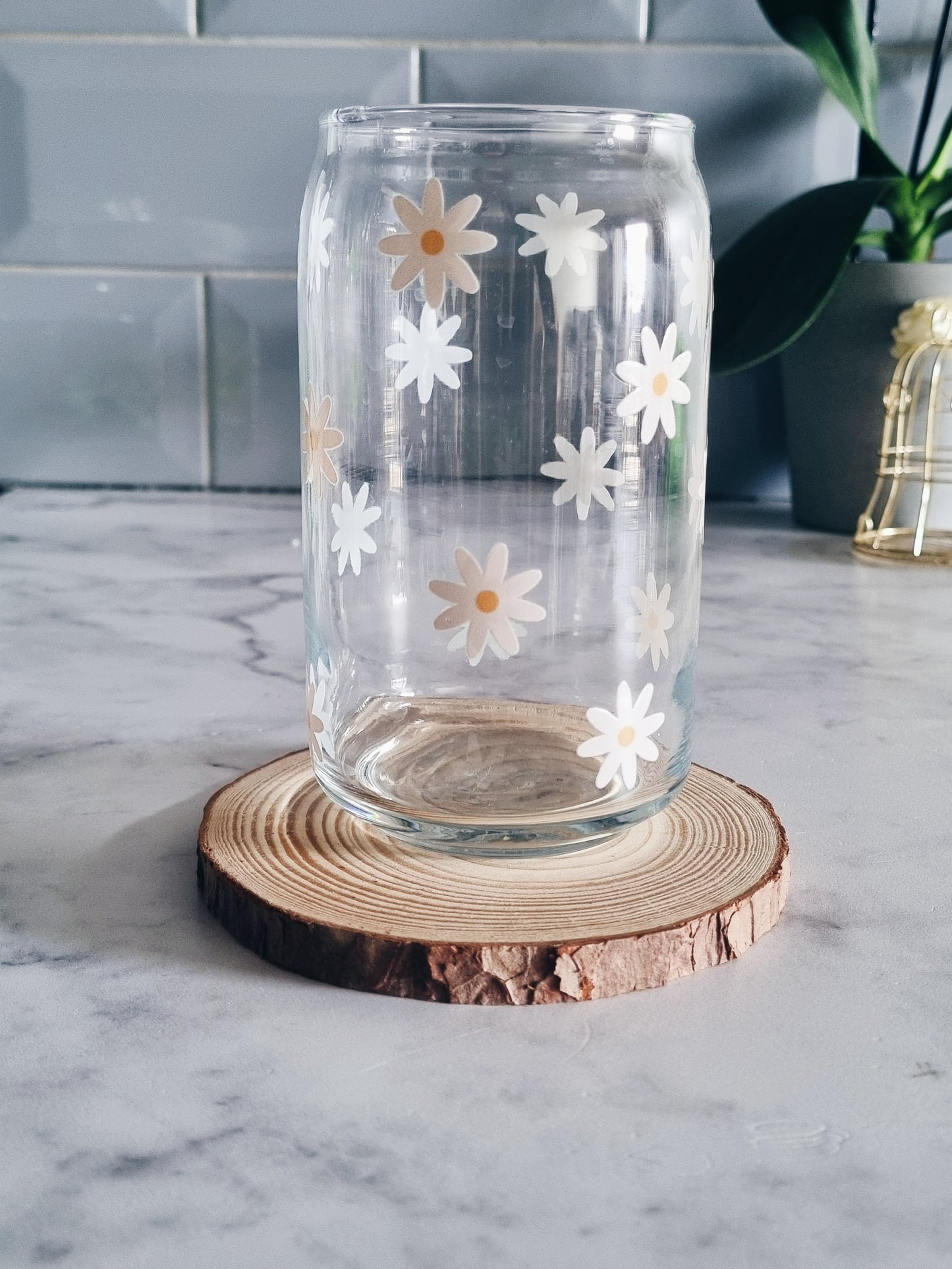 Dreamy Daisy Can Glass