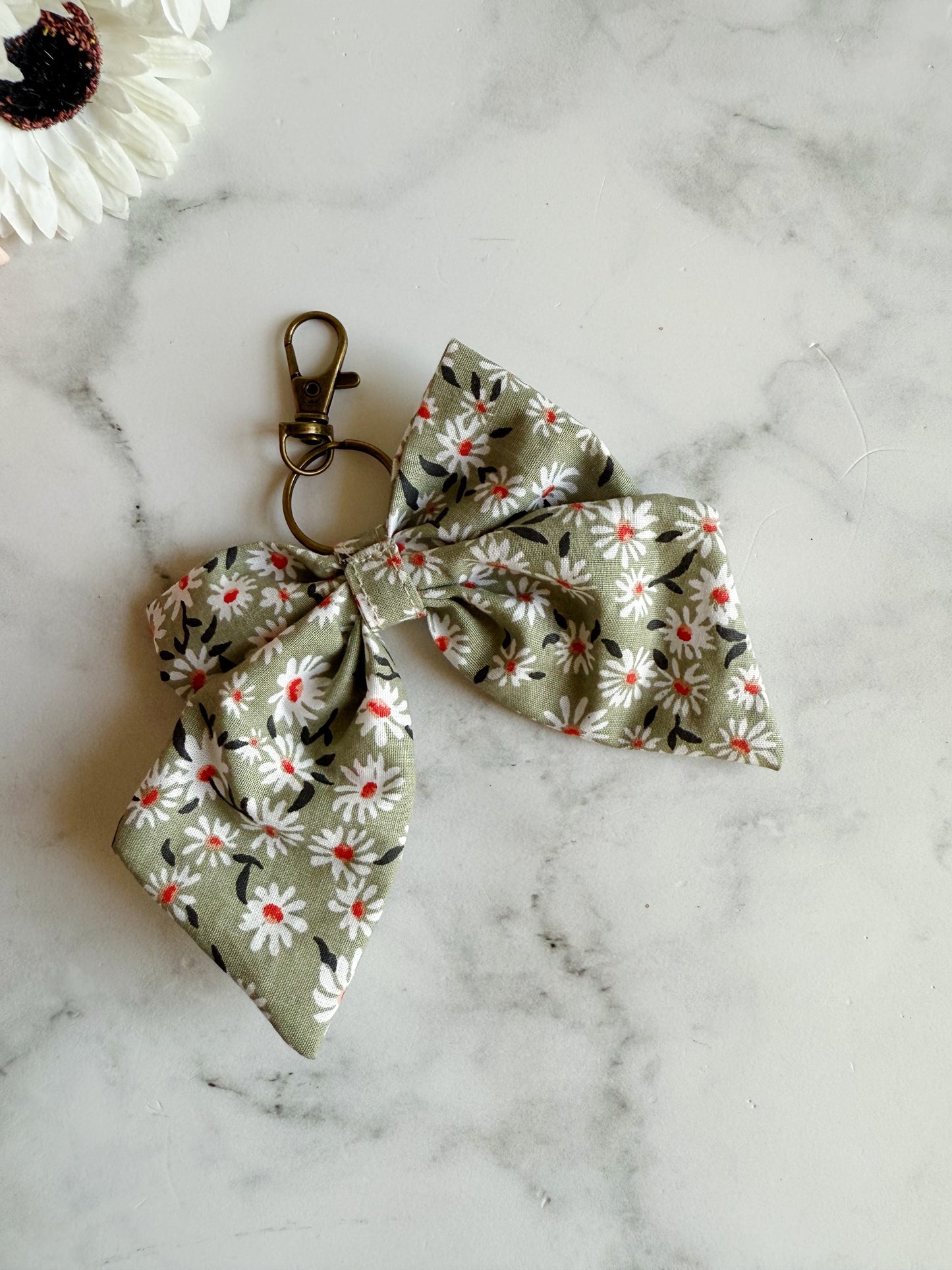 Lily Mist Bow Keyring