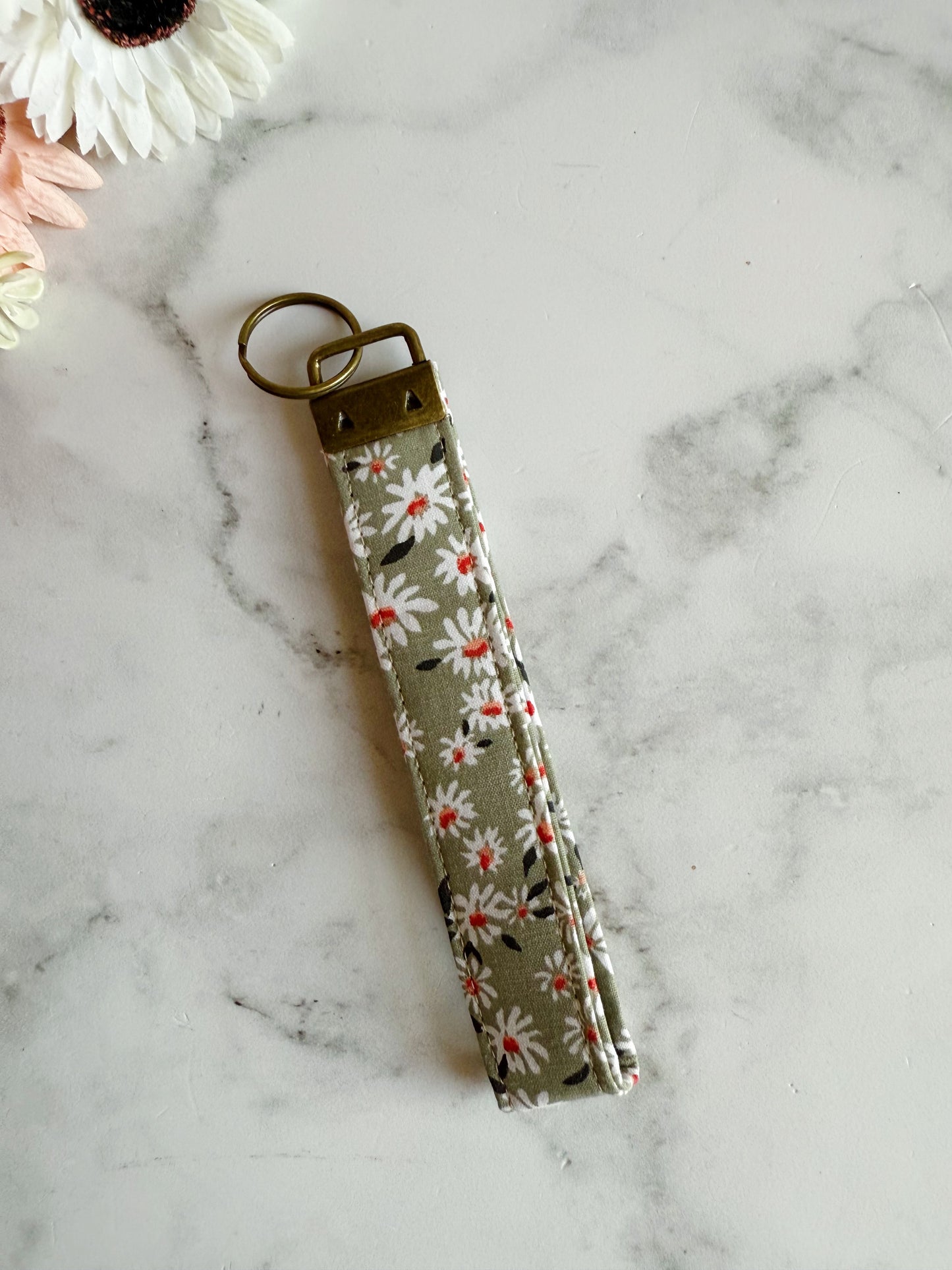 Lily Mist Wristlet