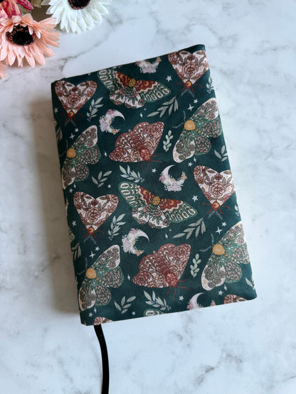 JUNIPER WINGS DUST JACKET