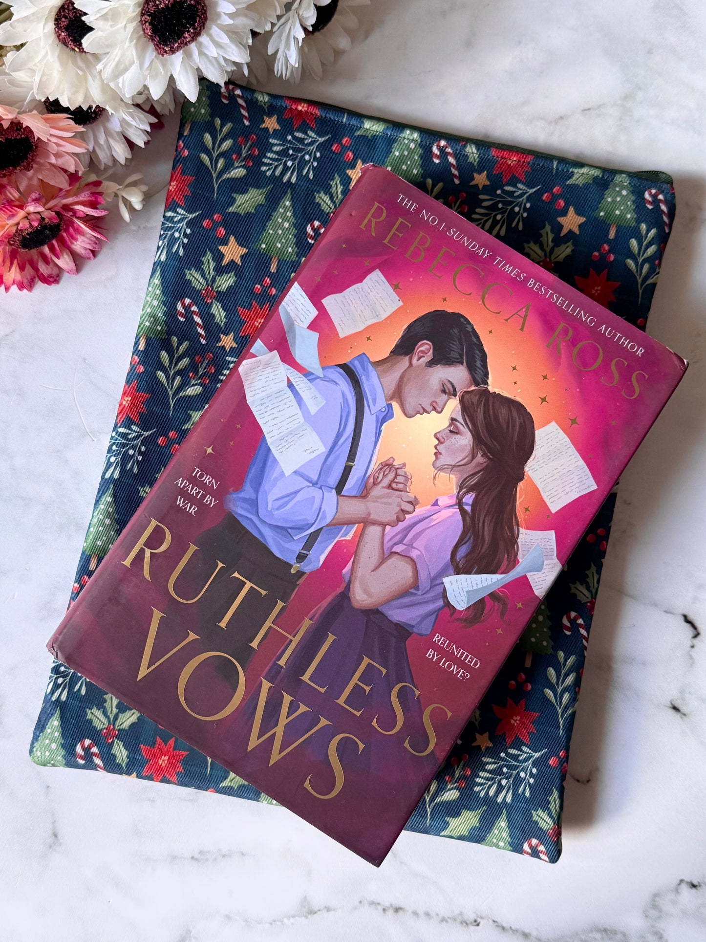 MISTLETOE WISHES POUCH