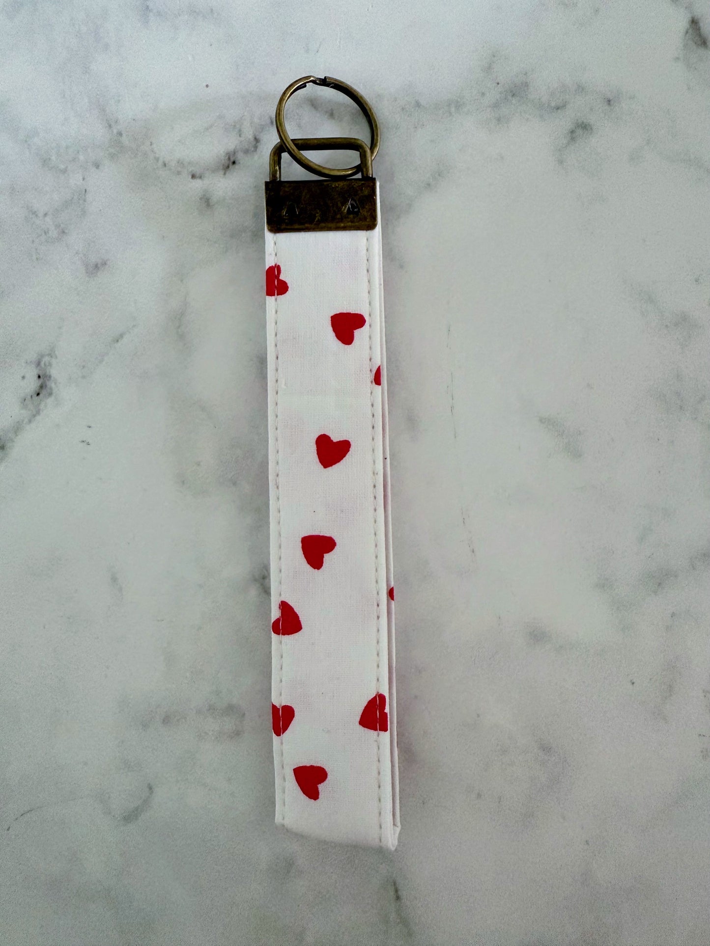 CONFETTI LOVE WRISTLET